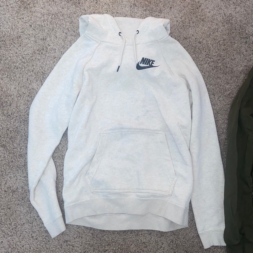 Two Nike hoodies - Picture 2 of 3